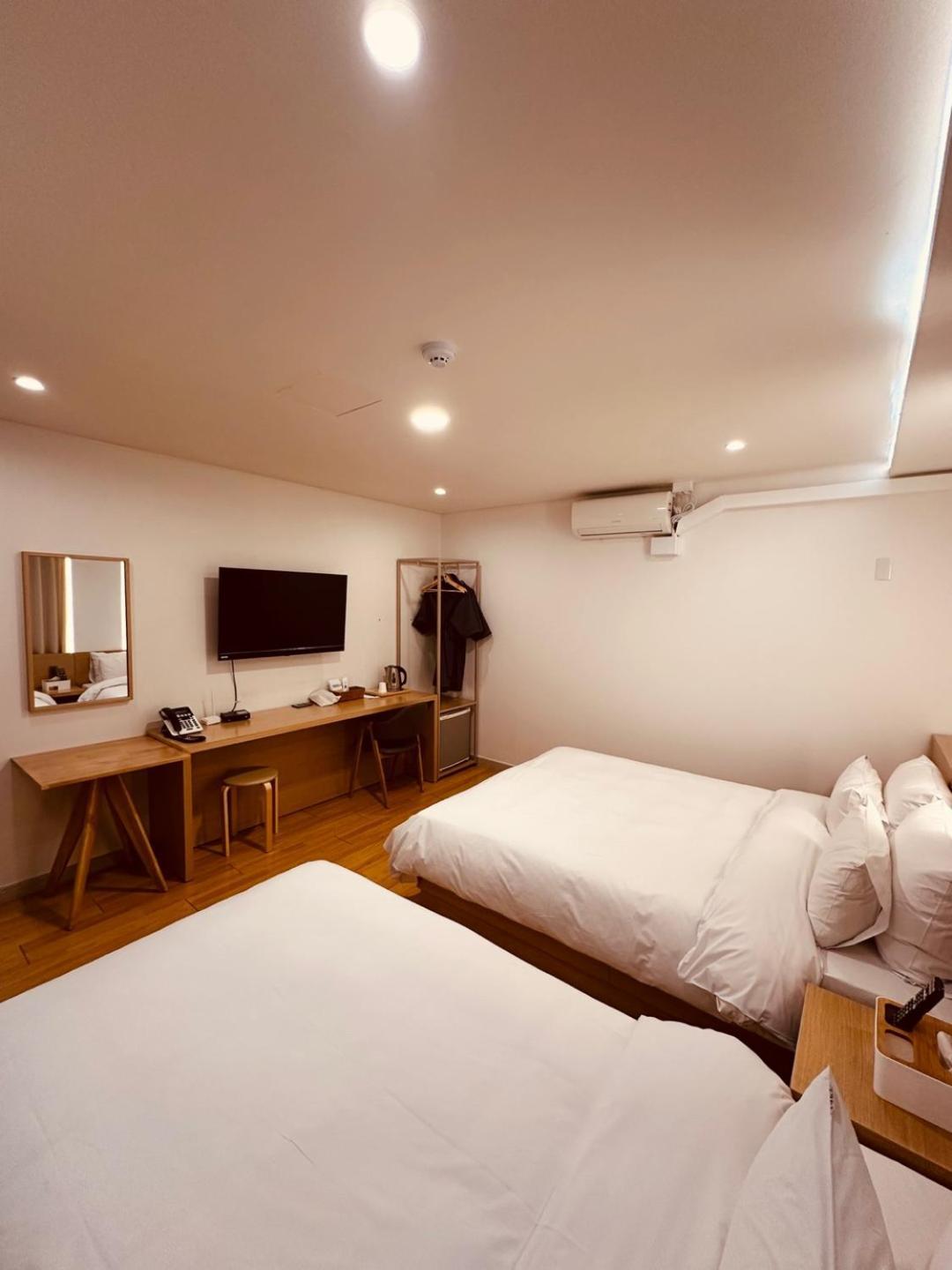 Hotel H Avenue Chuncheon Extérieur photo