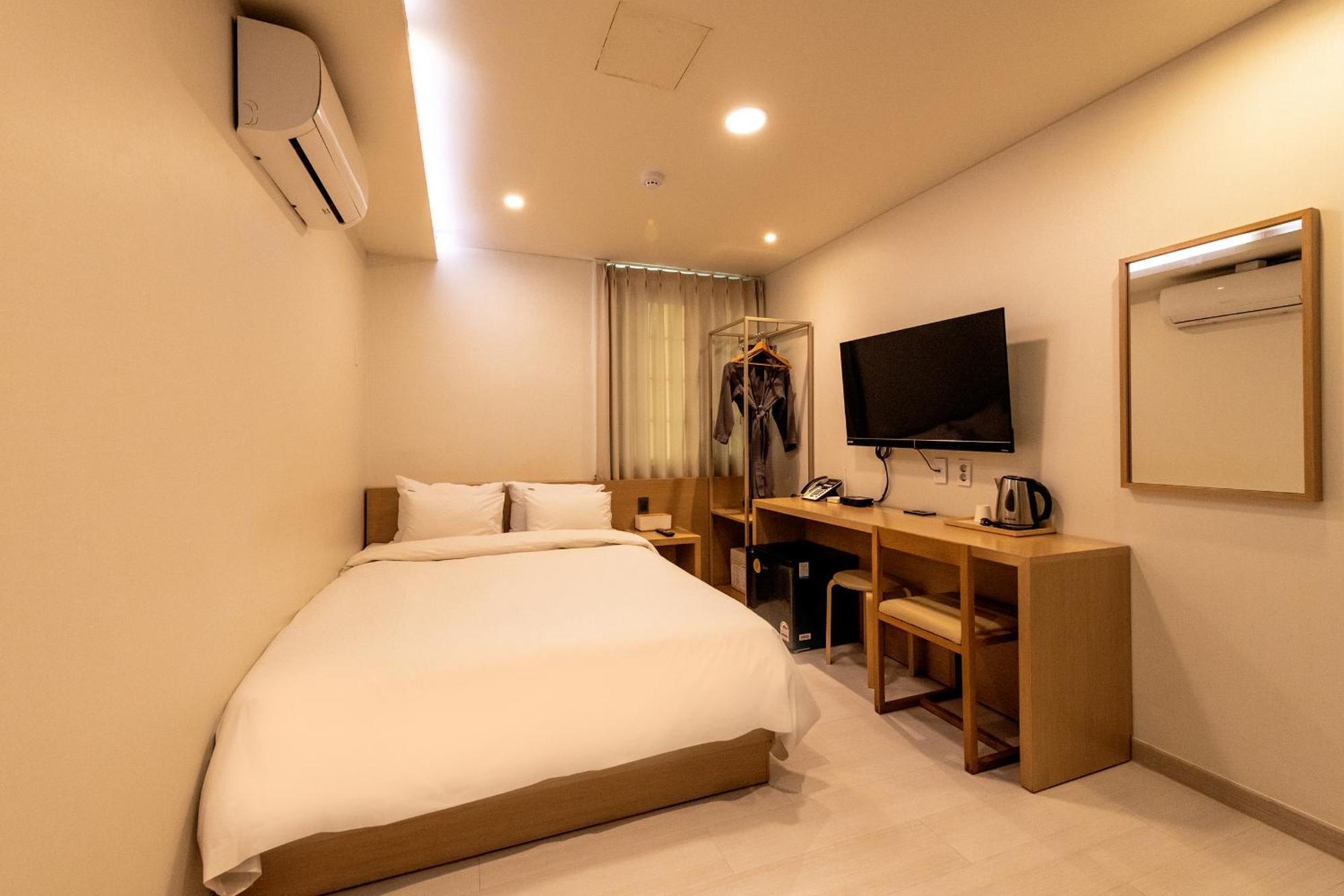 Hotel H Avenue Chuncheon Extérieur photo